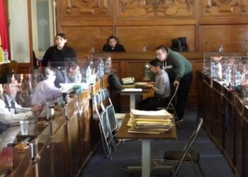 Judiciales: nueva medida cautelar ordena paralizar el proceso y la Comisión Mixta decide continuar