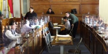 Judiciales: nueva medida cautelar ordena paralizar el proceso y la Comisión Mixta decide continuar