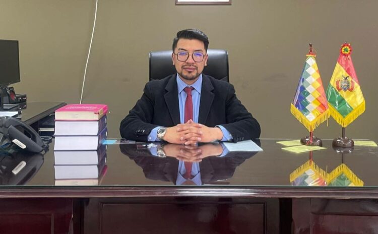 En caso por uso indebido de influencias, dictan arresto en casa para el exsubprocurador Clémor