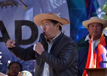 Arce: El pueblo no va a dejar pasar a los golpistas