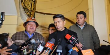 Andrónico señala que comisiones mixtas continuarán con la preselección