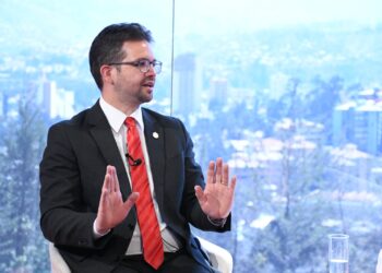 Embajador de Venezuela señala que Jorge Quiroga no tenía invitación para ingresar a Venezuela