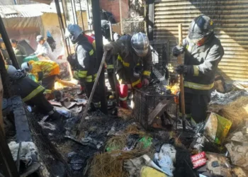 Así quedó un sector de mercado Uruguay luego de un incendio causado por un corto circuito.
