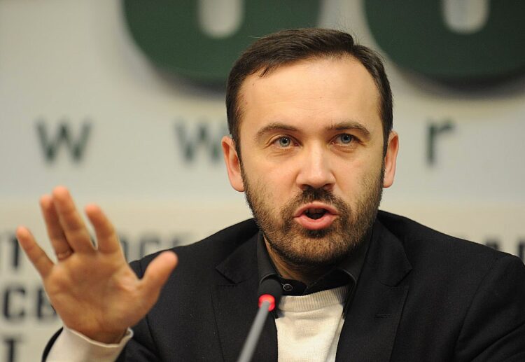 Un exdiputado ruso, herido en un ataque con dron en Ucrania