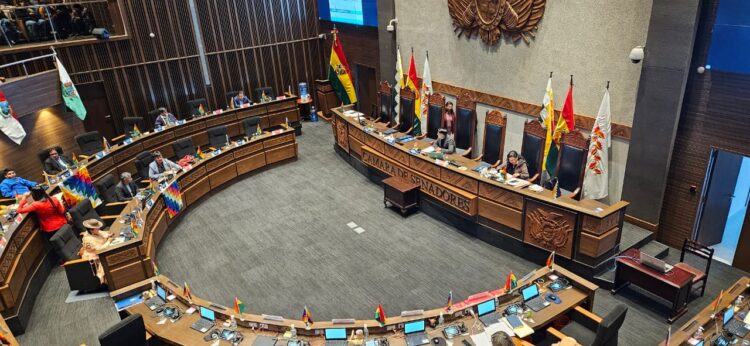 El Senado retrasa la sesión del pleno para el miércoles a las 11.00