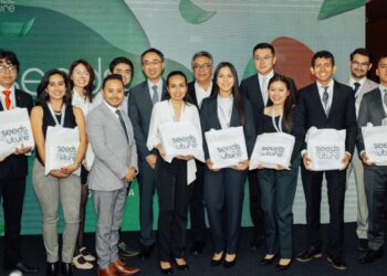 Huawei celebra a los mejores estudiantes del programa Semillas para el Futuro 2024