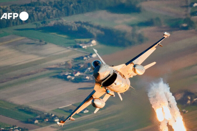 avion_f16.jpg