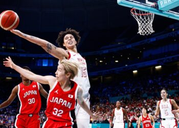 EEUU aplasta a Japón en primer combate por octavo oro seguido en básquet femenino