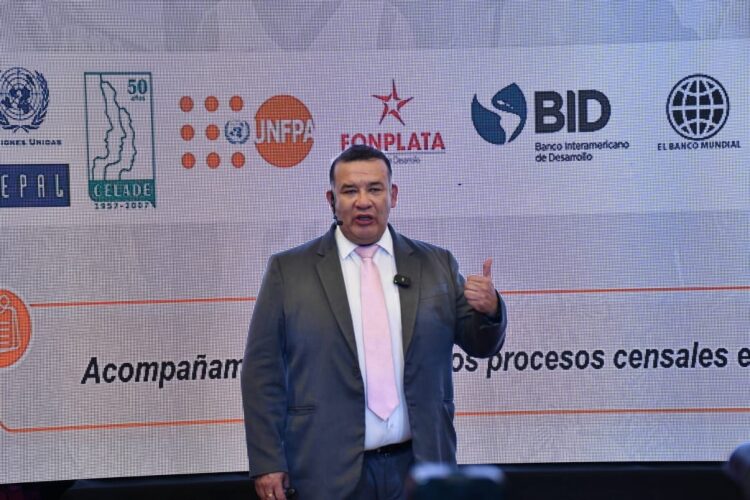El director del INE, Humberto Arandia, durante la presentación de los resultados del Censo de Población y Vivienda 2024.
