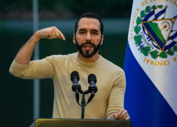 Bukele investiga a supermercados por alzas de precios en El Salvador