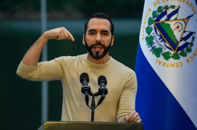 Bukele investiga a supermercados por alzas de precios en El Salvador
