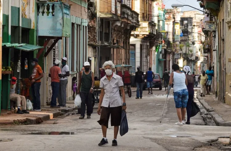 Cuba tiene menos de 10 millones de habitantes