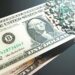 El surgimiento de nuevas potencias económicas e incluso la de los activos digitales desafían al dólar.