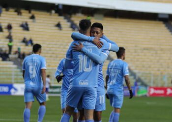 Bolívar golea 4-0 a GV San José y regresa a la cima del Clausura