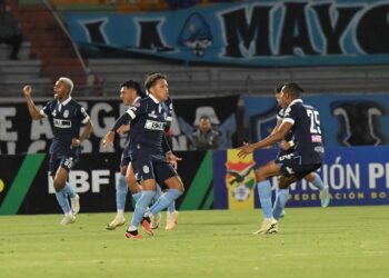 San Antonio apela a la garra y a la legión brasileña para ganar a Aurora (2-3)