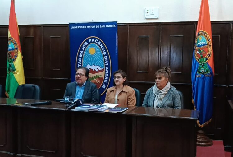 La Cámara Departamental del Libro y la UMSA firmaron un acuerdo.