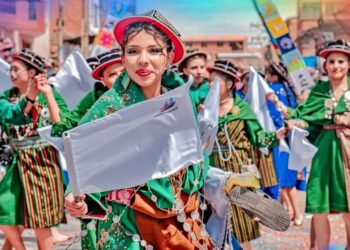 Potosí celebra la festividad de Ch'utillos con una entrada folklórica.