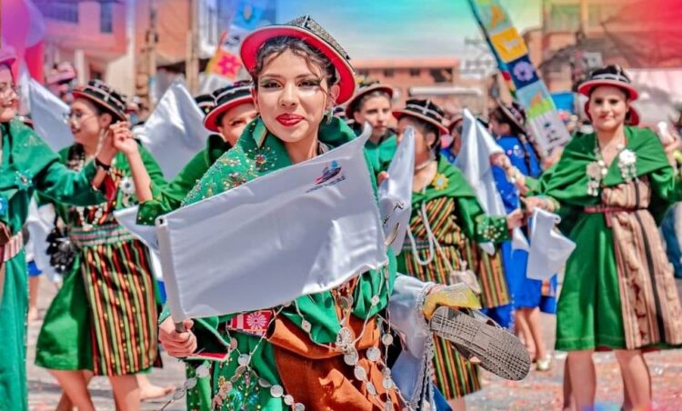 Potosí celebra la festividad de Ch'utillos con una entrada folklórica.