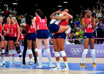 EEUU vuelve a ser más fuerte que Brasil y peleará por el oro en voleibol femenino