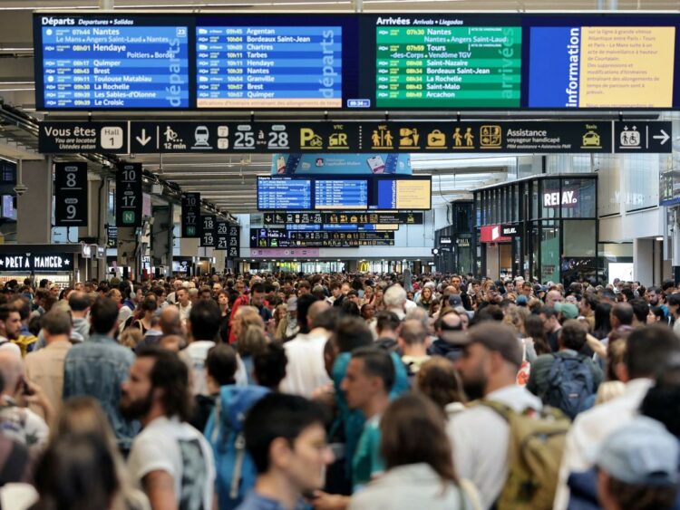 La red ferroviaria sufrió un sabotaje masivo y calculado, según las autoridades francesas.