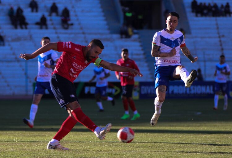 Incidencia entre GV San José y Wilstermann