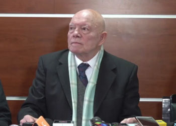 Hassenteufel desmiente a vocal Arista: Hubo mala interpretación, el presidente del TSE sigue acá