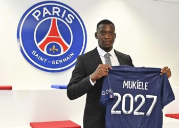 París SG cede a Nordi Mukiele al Bayer Leverkusen