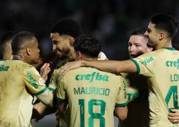 Palmeiras se rehace de caída en Libertadores goleando 5-0 al Cuiabá