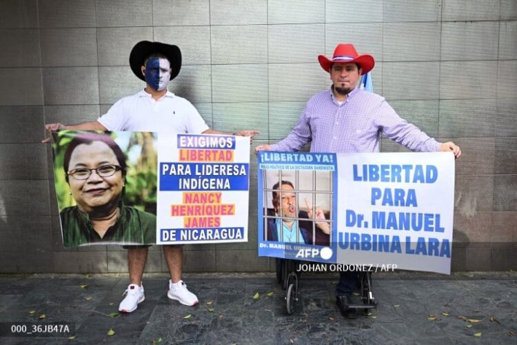Familiares piden la liberación de activistas detenidos