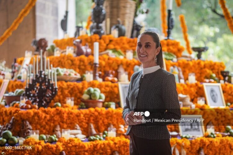 La presidenta de México presentó el altar armado en el Palacio Nacional