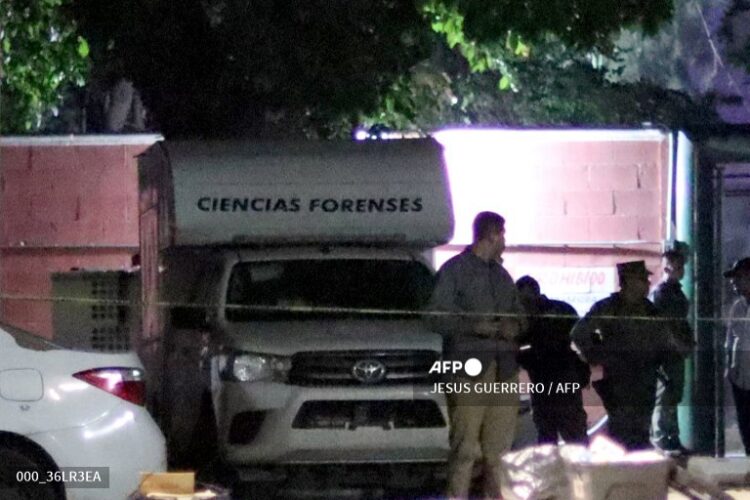 La autoridades investigan el asesinato múltiple