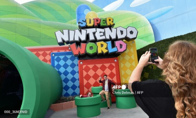 Nintendo apuesta a los parques temáticos