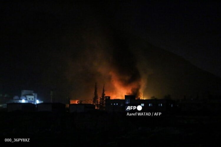Israel destruye depósitos de armas en Siria