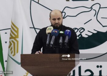 Mohamed Al Bashir es el encargado de formar el nuevo gobierno