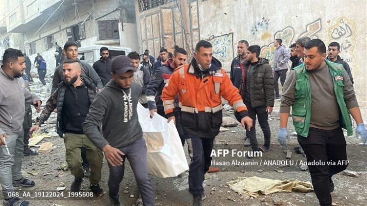 Israel continúa con os bombardeos en Gaza