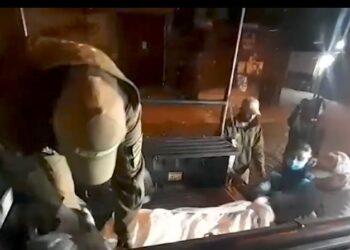 La Policía realizó el levantamiento del cuerpo sin vida de una mujer.