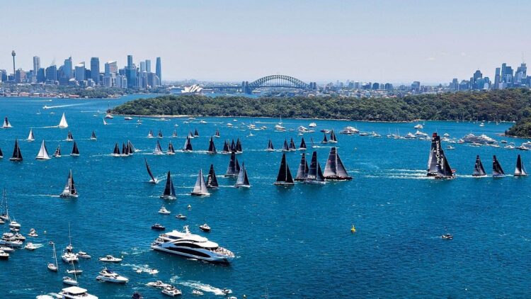Dos participantes fallecen en la regata Sydney-Hobart