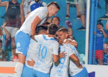 Triunfo de Atlético Tucumán en el cierre de la Liga argentina, ganada por Vélez