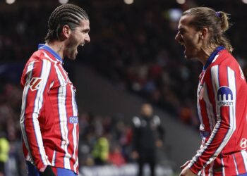 Griezmann rescata ‘in extremis’ al Atlético ante el Sevilla