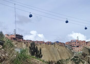 Las casetas de los amautas están al borde del precipicio, pese a riesgo de colapso por las lluvias.