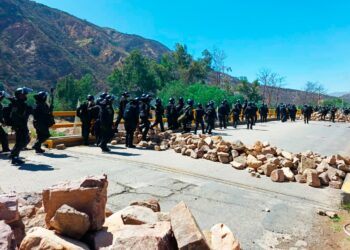 Tras horas de tensión en Parotani, la Policía habilita la vía hacia el occidente
