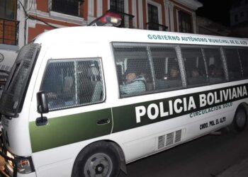 Aprehendidos de Mairana pasan su primera noche en la FELCC de La Paz