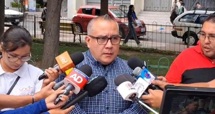 Abogado Nelson Cox dice que demandarán a miembros del TCP por inhabilitación de Morales