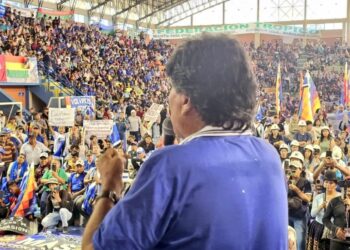 Loza dice que hay varias organizaciones políticas dispuestas a dar su sigla a Morales para 2025