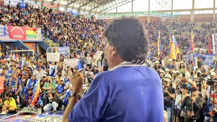 Loza dice que hay varias organizaciones políticas dispuestas a dar su sigla a Morales para 2025