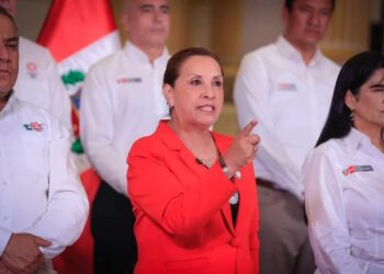 Boluarte dijo que la cirugía de nariz no fue estética