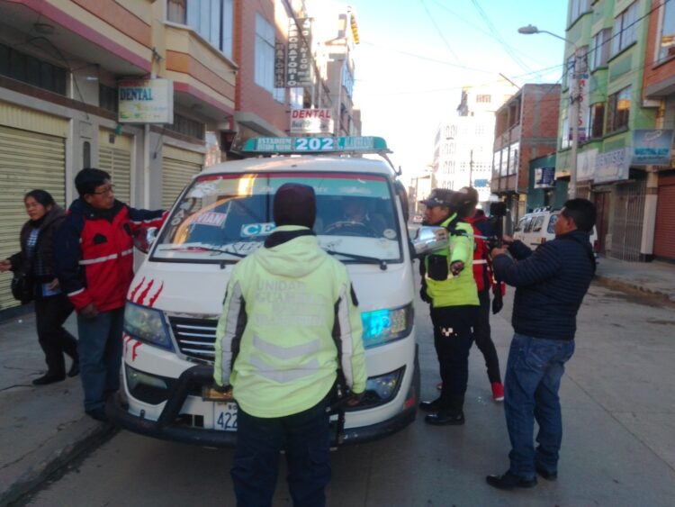 Los choferes de El Alto demandan tarifa nocturna.