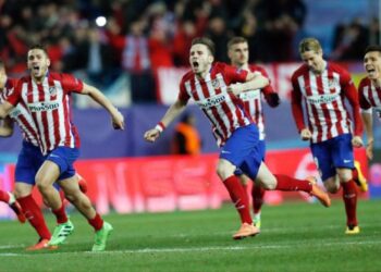 Atlético de Madrid sufre pero avanza en Copa, Alavés eliminado