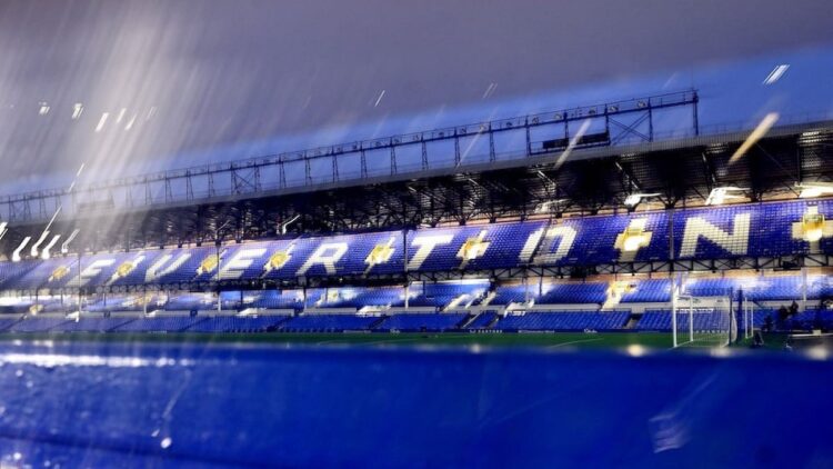 Aplazado el Everton-Liverpool por fuertes vientos y lluvia