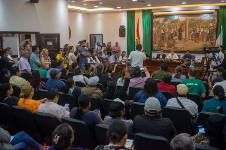 Reunión entre vecinos y concejales de Santa Cruz.